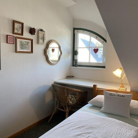 Ferienwohnung Nr 07 Og Spitzboden Born Buitenkant foto